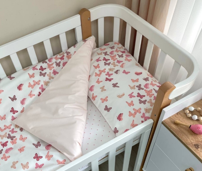 Set lenjerie de schimb pentru patut bebe 3 piese Fluturi (3)